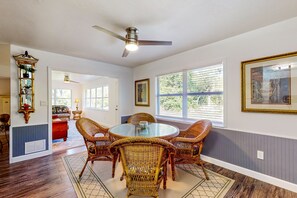 Dining - Classic home close to Lake Placid with modern updates, W/D, AC, & patio (Lake Placid)