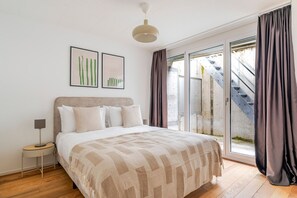 Iron/ironing board, WiFi, bed sheets - Blueground | Opfikon, terrace, nr Zürich Airport (Zurich)