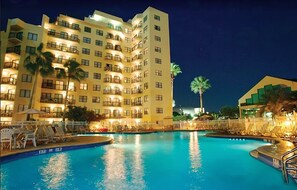 Indoor pool, a heated pool - Spacious Condo with a Kitchenette, AC, Pools, Hot Tubs, Tennis, & Gym (Orlando)