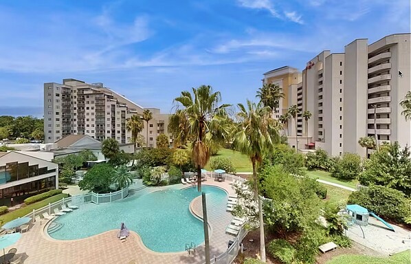 Indoor pool, a heated pool - Spacious Condo with a Kitchenette, AC, Pools, Hot Tubs, Tennis, & Gym (Orlando)