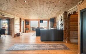 Interior - 5 bedroom beautiful home in Tuddal (Tuddal)