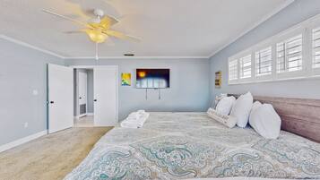 Iron/ironing board, free WiFi, bed sheets