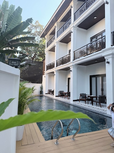 Dawn Boutique Luangprabang Hotel