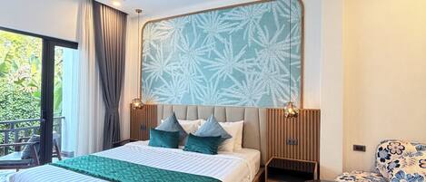 ตู้นิรภัยในห้องพัก, โต๊ะทำงาน, ผ้าม่านกันแสง, Wi-Fi ฟรี