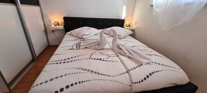6 bedrooms, iron/ironing board, WiFi, bed sheets - Villa Kasandra Peace & elegance in Buje, Istria (Kaštel)