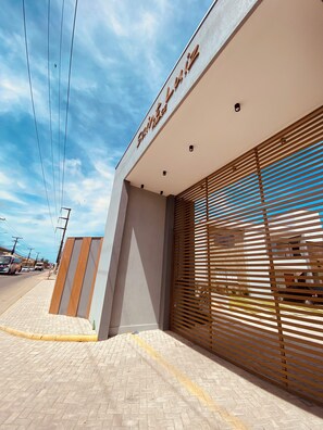 Exterior detail - Brand New Apartment | 6 Minutes from Axé Moi and Next to Bars and Restaurants (Porto Seguro)