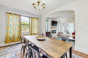 Dining - Spanish style home with lake view, fire pit and wifi (Sebring)