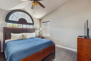 4 chambres, fer et planche à repasser, Wi-Fi gratuit, draps fournis