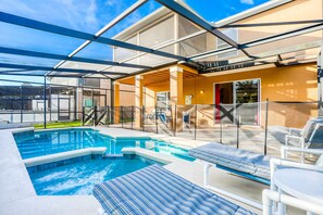 Pool - Gorgeous home near Disney with private pool, pool spa, on-site gym, tennis, AC (Davenport)