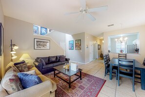 TV, books, video library - Sunny Oasis | Townhouse in Davenport with resort amenities, near Disney (Davenport)