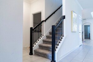 Interior - Spacious 5-bedroom 5bath house in serene Davenport with AC, Heating and Pool (Davenport)