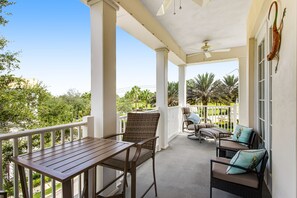 Property grounds - Spacious and Inviting Getaway Condo Close to Disney and Universal (Kissimmee)