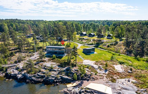 Amazing apartment in Säffle with lake view