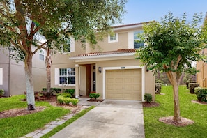 Exterior - Dog-Friendly Home with Private Pool, High-Speed WiFi, Central AC, & Washer/Dryer (Kissimmee)