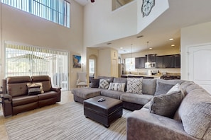 TV, table football, ping pong - Dog-Friendly Home with Private Pool, High-Speed WiFi, Central AC, & Washer/Dryer (Kissimmee)