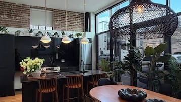 Luxe appartement, 4 slaapkamers, keuken | Privékeuken | Een koffiezetapparaat/waterkoker