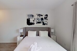 4 chambres, fer et planche à repasser, Wi-Fi gratuit, draps fournis