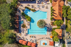 Pool - Gated golf condo with on-site pool, hot tub, screened balcony, & washer/dryer (Davenport)