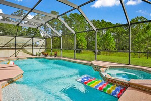 A heated pool - Spacious, single family home w/ a private pool & fun-filled game room (Davenport)