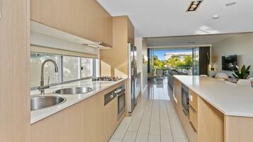 Apartment, Pool View | Private kitchen