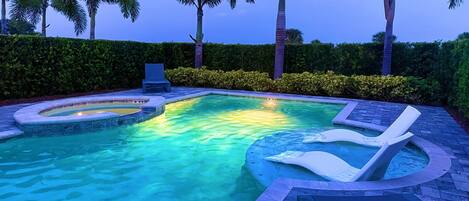 Et oppvarmet basseng