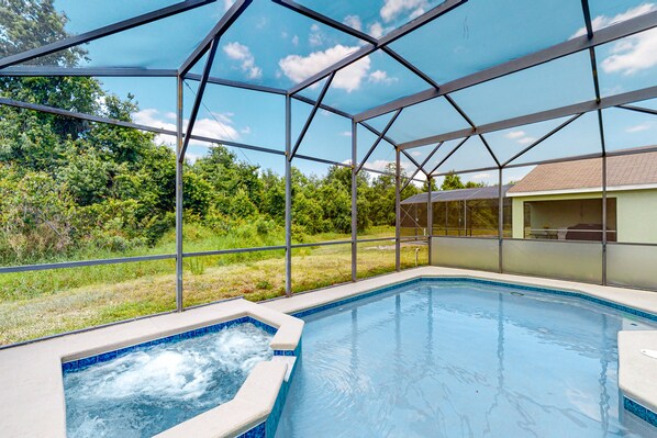A heated pool - Dog-friendly home in a quiet area near Disney with private heated pool, pool spa (Davenport)