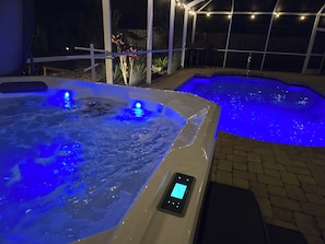 Pool - NEW- Sharkie's Getaway (Bradenton)