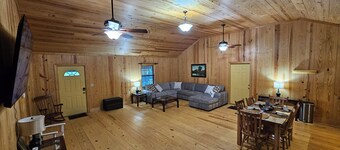 2-bedroom cabin in the heart of Amish country in Ethridge Tennessee.