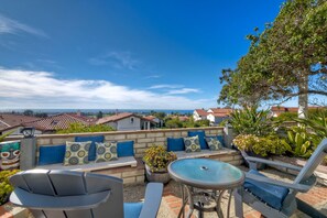Terrace/patio - Luxury Coastal Escape | Sleeps 4 | Ocean Views + Resort Amenities (Carlsbad)