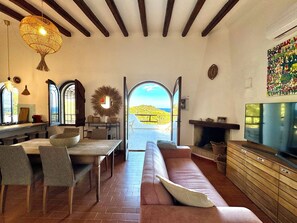 Living area - " Villa Paola with swimmingpool " (Domus de Maria)