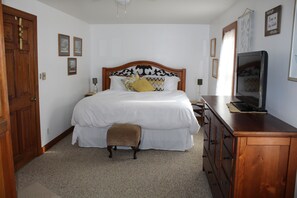 Tabla de planchar con plancha, wifi y ropa de cama 