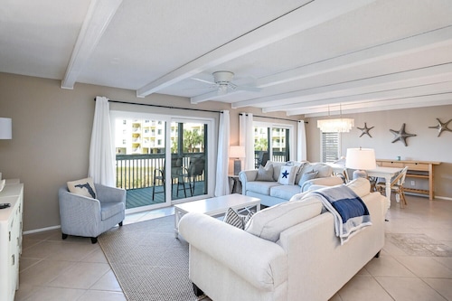 2 2 Oceanside Modern Condo Ocean View