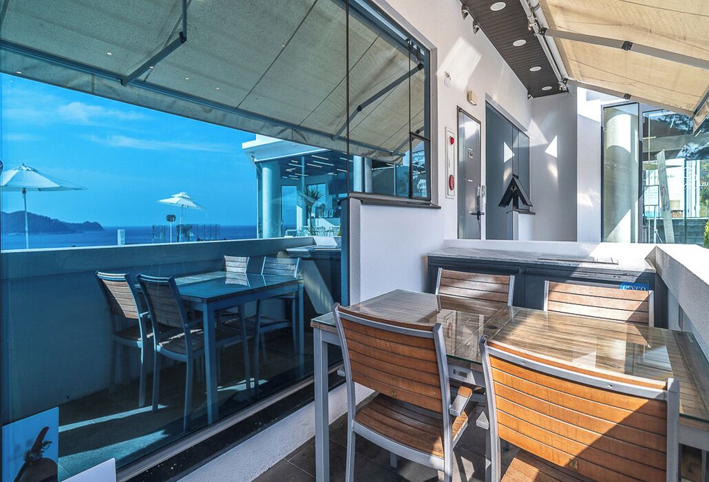 Superior Twin Room, Balcony, Ocean View | Outdoor dining