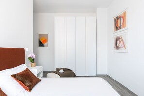 3 bedrooms, iron/ironing board, Internet, bed sheets - Three-room apartment of 58sqm, with two bedrooms and a bathroom on the fifth floor with elevator (Bologna)