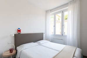 3 bedrooms, iron/ironing board, Internet, bed sheets - Three-room apartment of 58sqm, with two bedrooms and a bathroom on the fifth floor with elevator (Bologna)