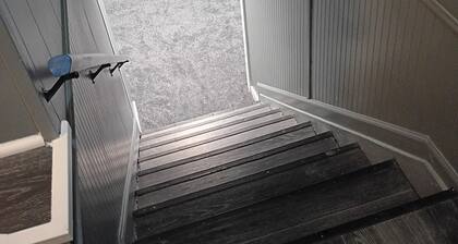 3-bedroom house in perfect Inkster with cool AC breeze