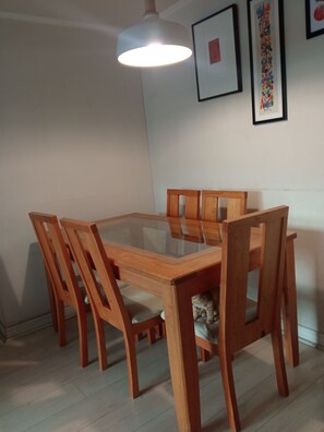 Dining - Beautiful apartment, centrally located, fully equipped, close to commerce, 2 blocks subway. (San Miguel)