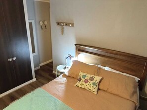 Iron/ironing board, Internet, bed sheets - Beautiful apartment, centrally located, fully equipped, close to commerce, 2 blocks subway. (San Miguel)