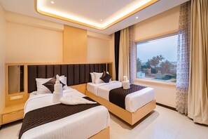 In-room safe, soundproofing, free WiFi - RATAN INTERNATIONAL HOTEL (Puducherry)