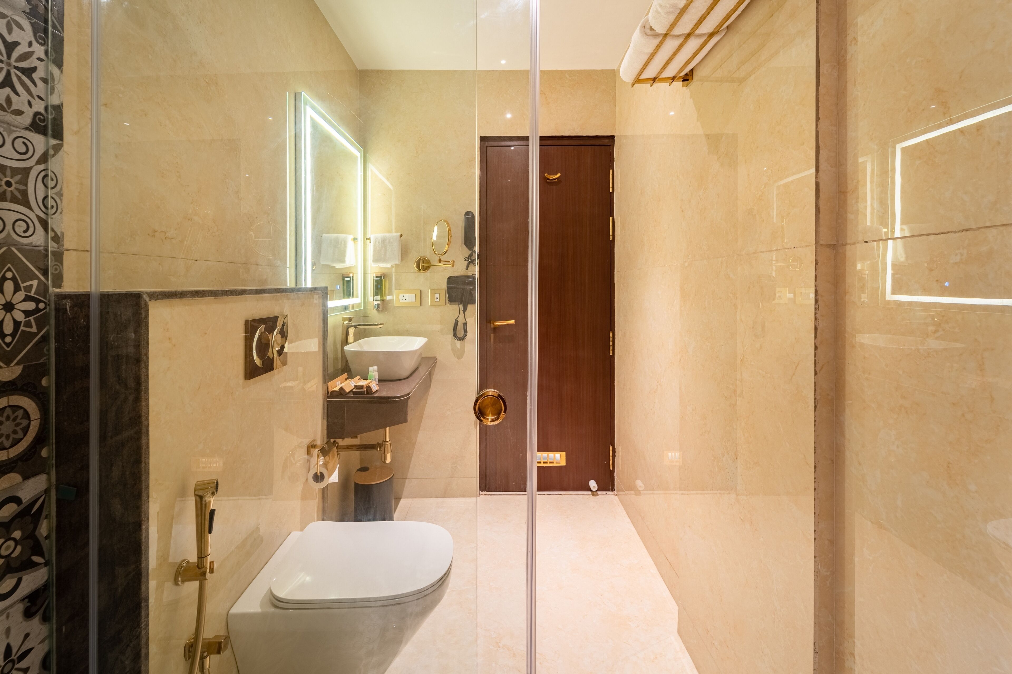 Executive Double Room, City View | Bathroom | Shower, hair dryer, towels, soap