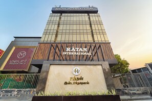 Exterior - RATAN INTERNATIONAL HOTEL (Puducherry)