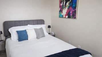 2 bedrooms, desk, iron/ironing board, free WiFi