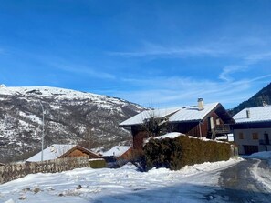 Exterior - Chalet MAURICETTE- fully renovated in La Plagne, Ideal for Families (La Plagne Tarentaise)