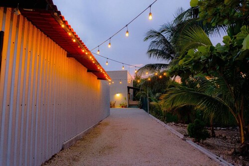 Casa Chukum: private, family and pet friendly 2-story house