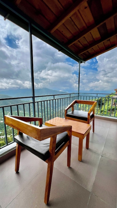 Vihangam A Luxury Stay, Mukteshwar