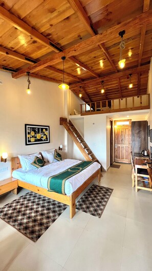 Family Room | Free WiFi - Vihangam A Luxury Stay, Mukteshwar (Satbunga)