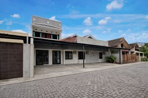 Exterior - Hotel O AGH 18 (Semarang)