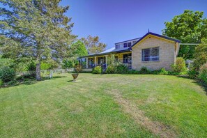 Exterior - Country escape on the beautiful McDonald River. (Bendemeer)
