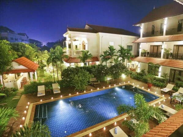 Indoor pool, open 8:00 AM to 9:00 PM, free cabanas, pool umbrellas