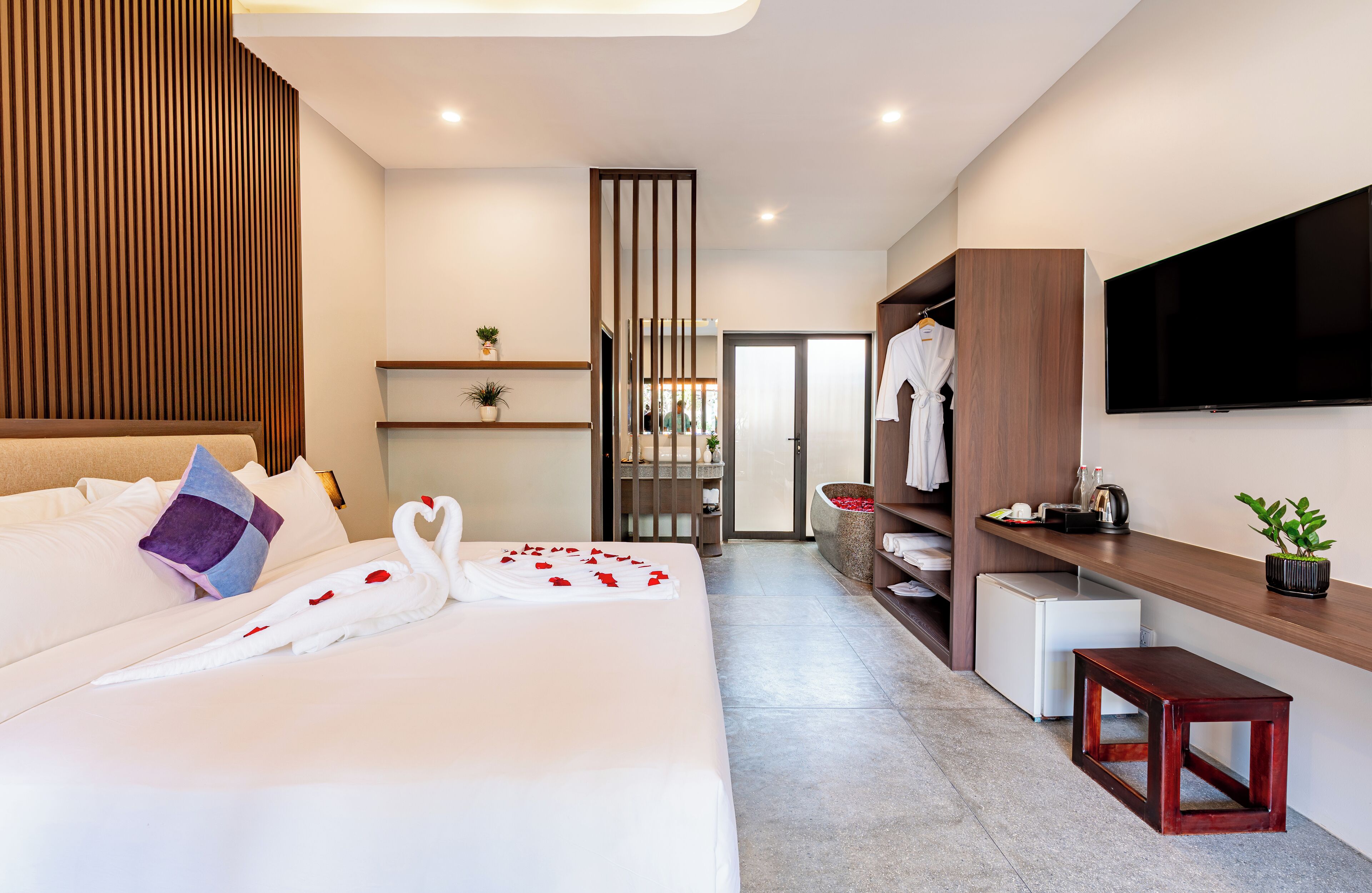 Junior Suite, Pool View | In-room safe, soundproofing, iron/ironing board, free WiFi